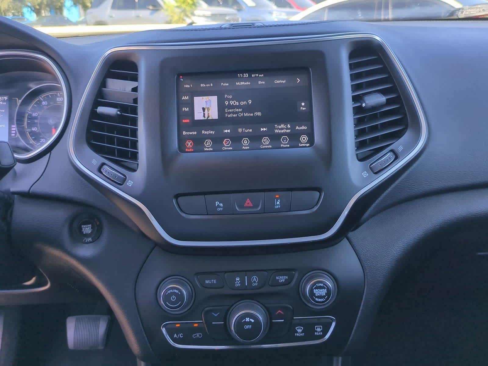 Thumbnail: 2021 Jeep Cherokee - 27