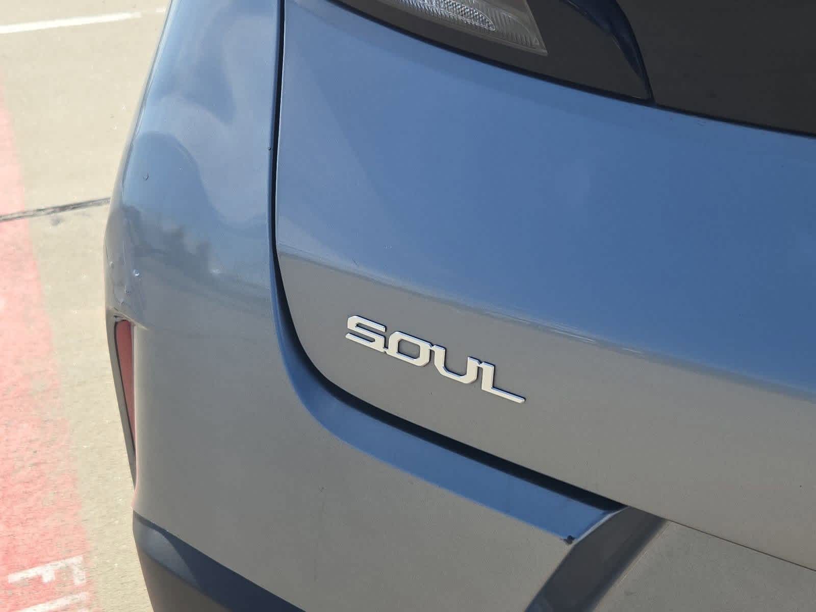 Thumbnail: 2023 Kia Soul - 11