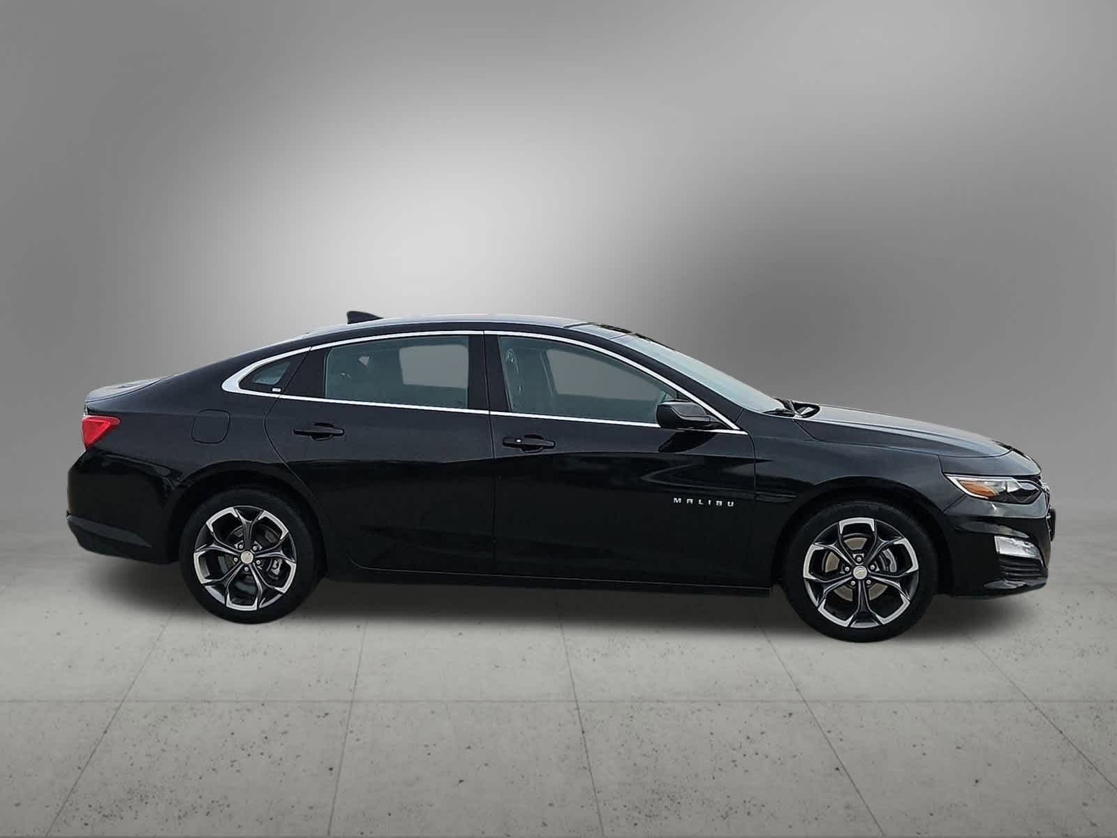 Thumbnail: 2024 Chevrolet Malibu - 7