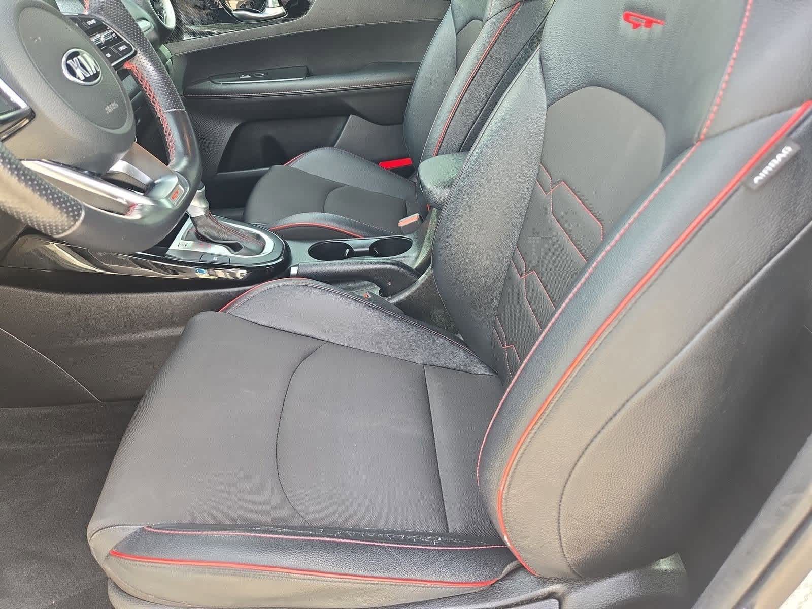 Thumbnail: 2020 Kia Forte - 16