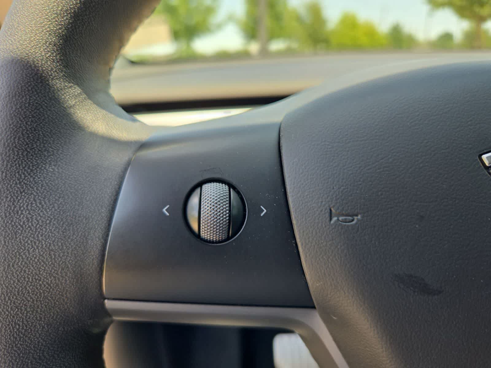 Thumbnail: 2022 Tesla Model Y - 19