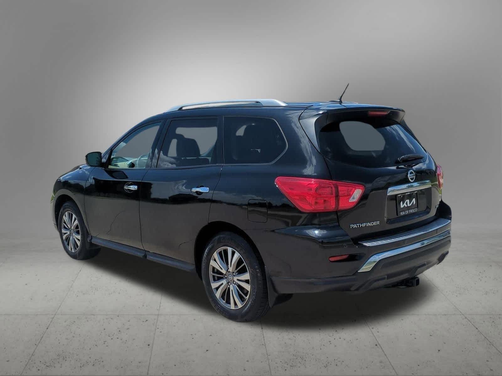 Thumbnail: 2018 Nissan Pathfinder - 4