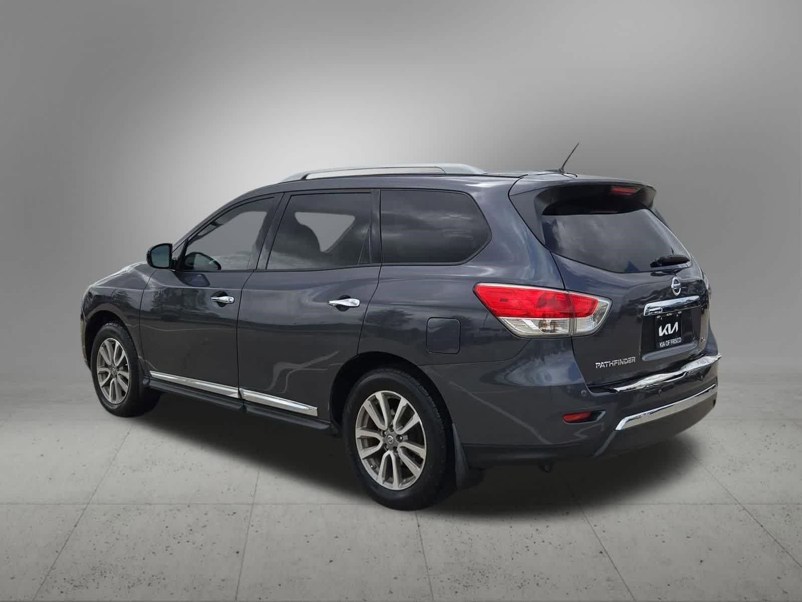 Thumbnail: 2014 Nissan Pathfinder - 4