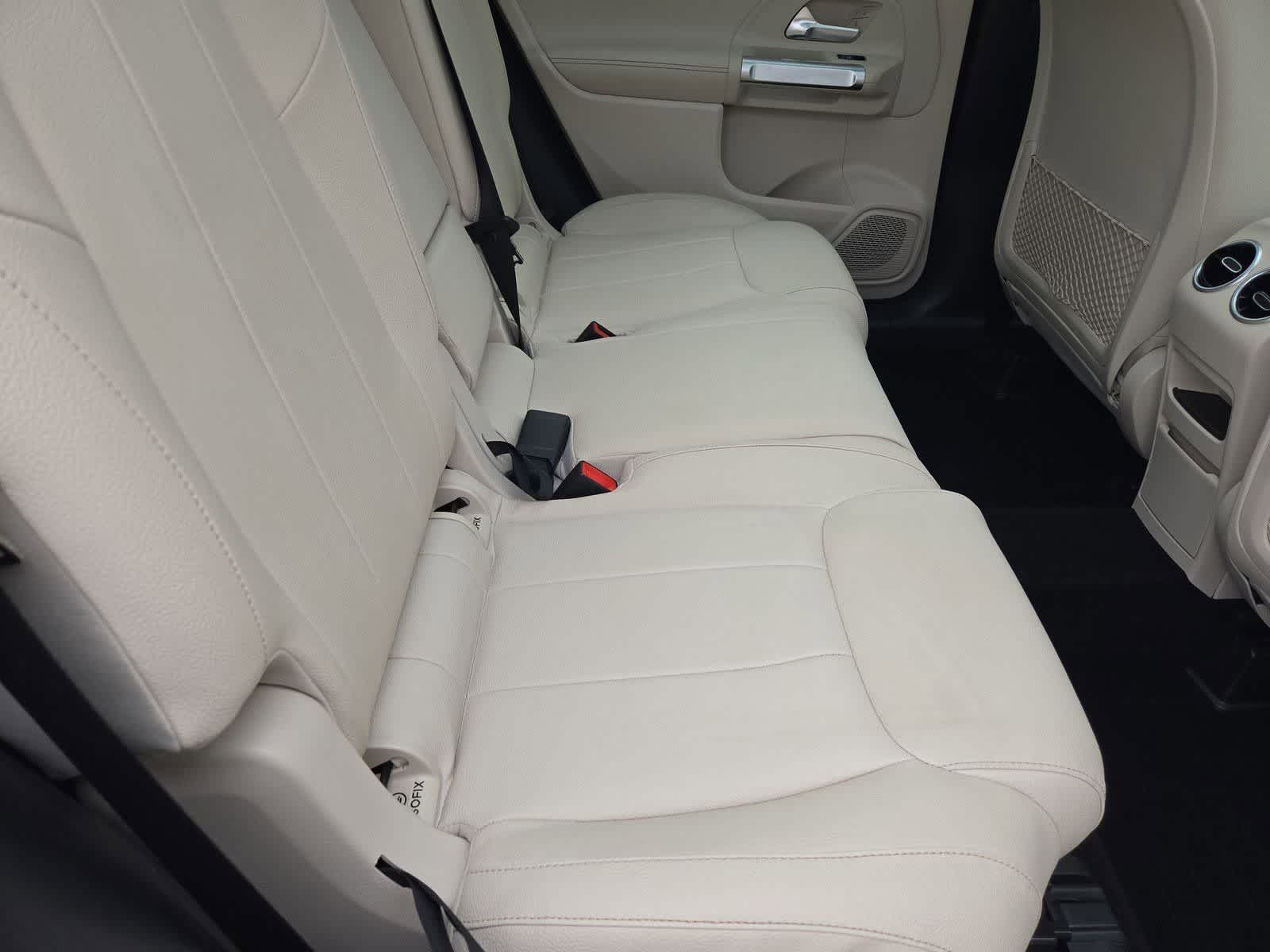 Thumbnail: 2022 Mercedes-Benz GLB - 20