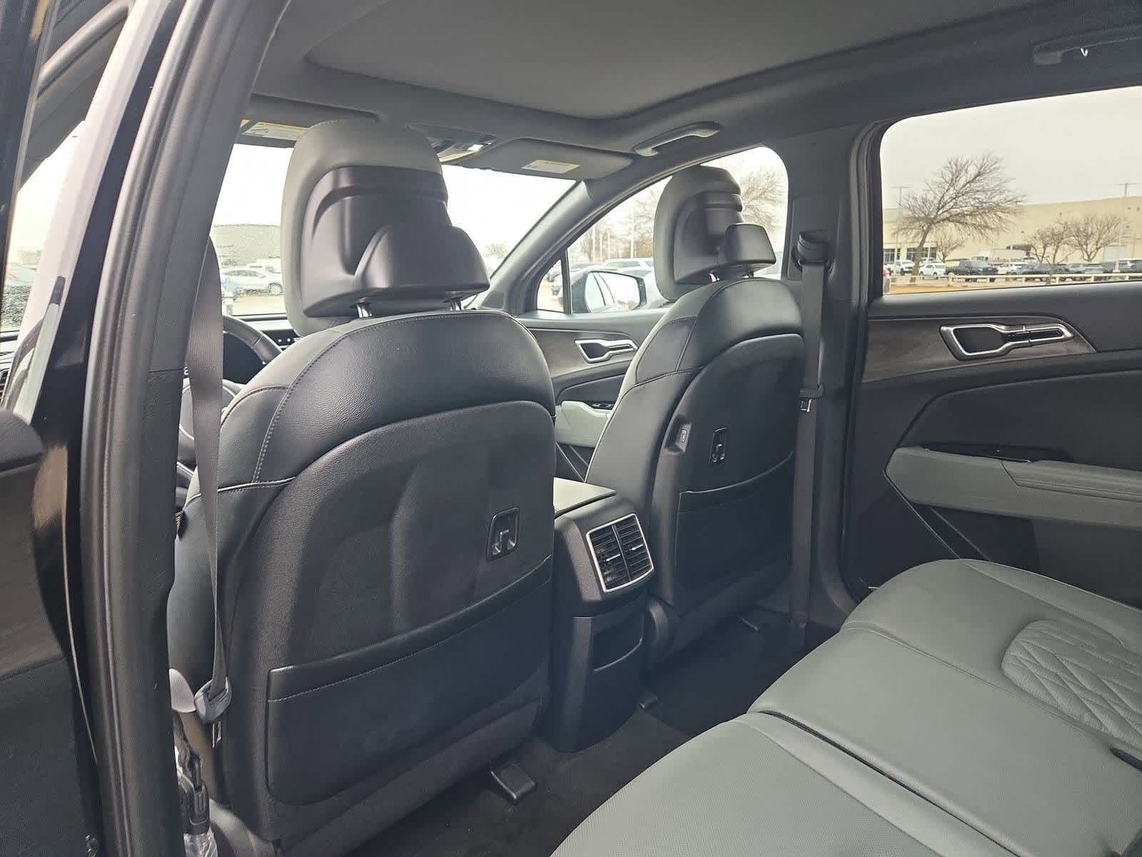 Thumbnail: 2023 Kia Sportage - 17