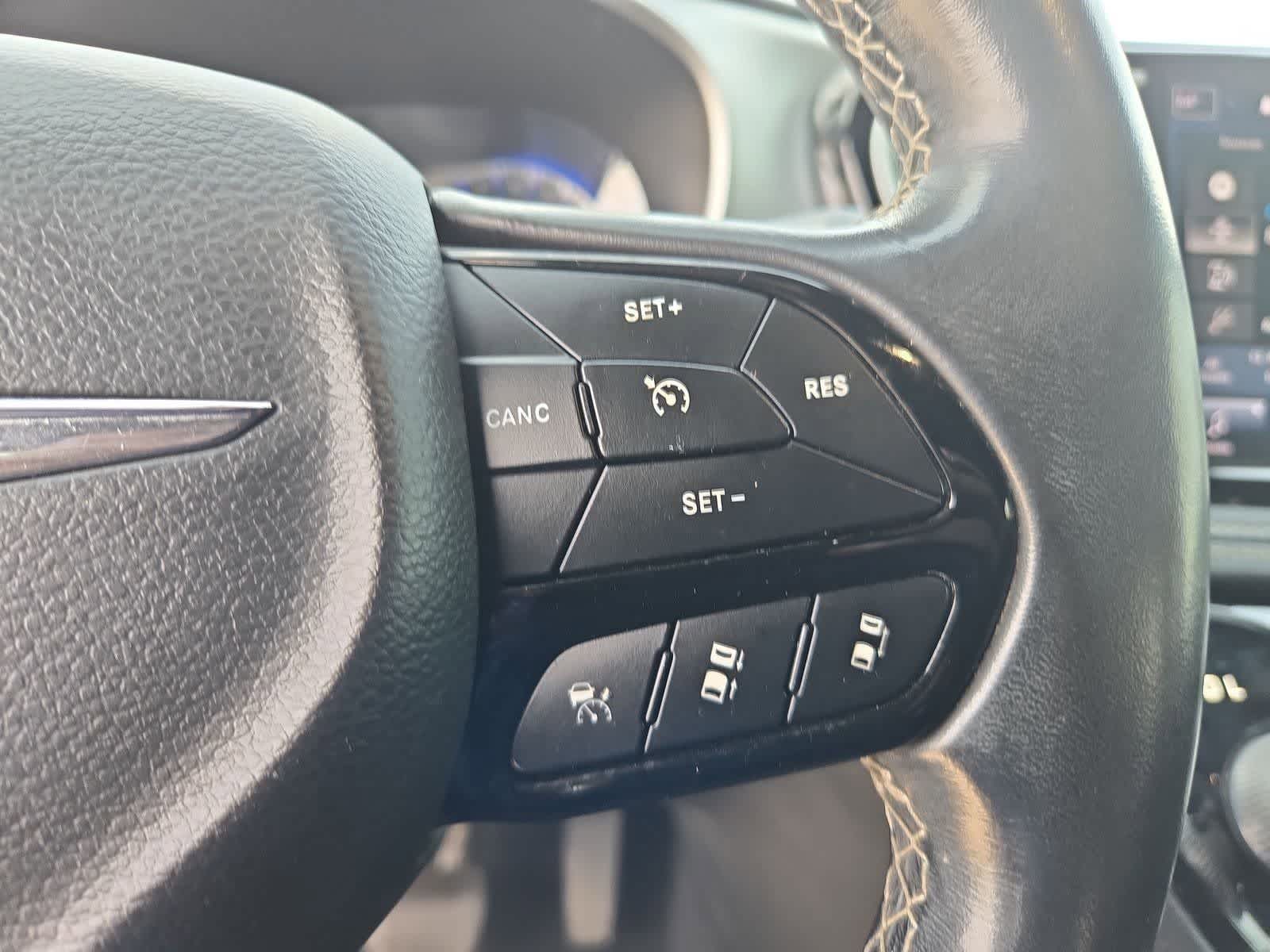 Thumbnail: 2021 Chrysler Pacifica - 22