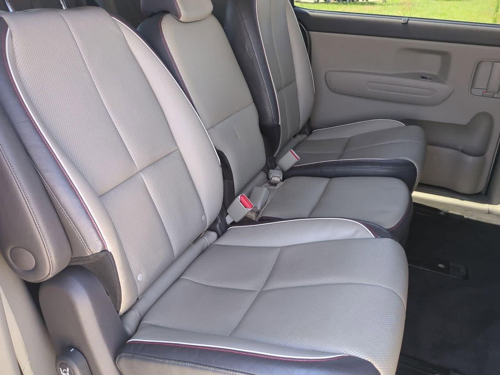 Thumbnail: 2017 Kia Sedona - 19