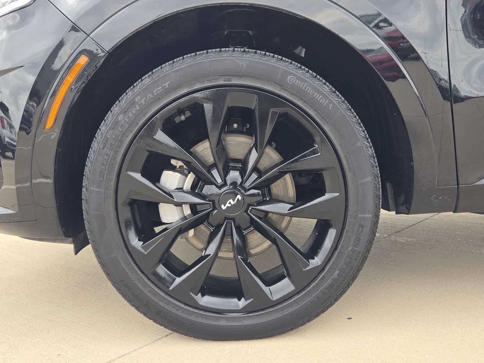 Thumbnail: 2023 Kia Sorento - 12