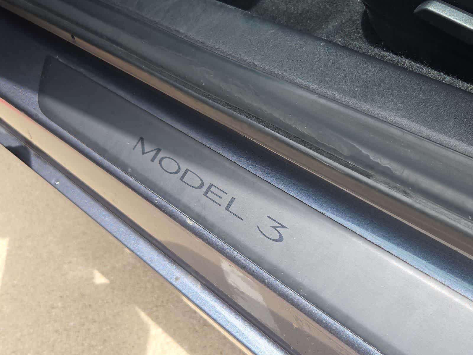 Thumbnail: 2020 Tesla Model 3 - 11
