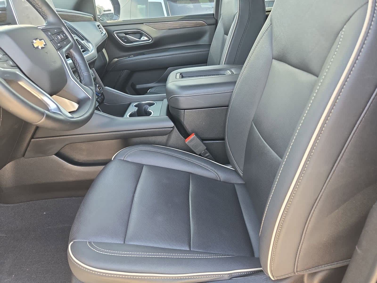 Thumbnail: 2023 Chevrolet Tahoe - 14