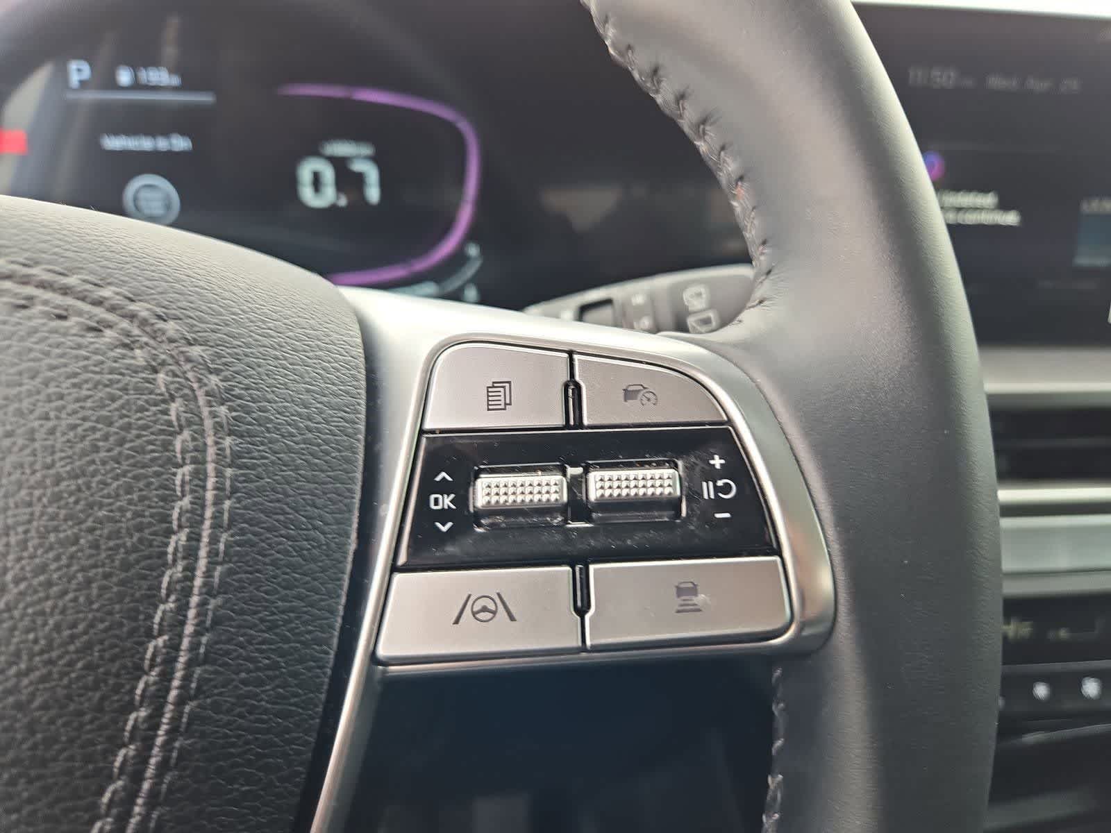 Thumbnail: 2024 Kia Telluride - 24