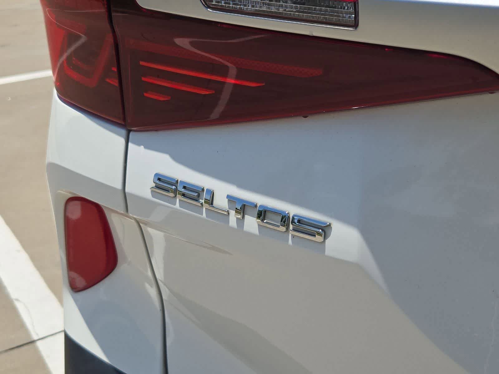 Thumbnail: 2021 Kia Seltos - 12
