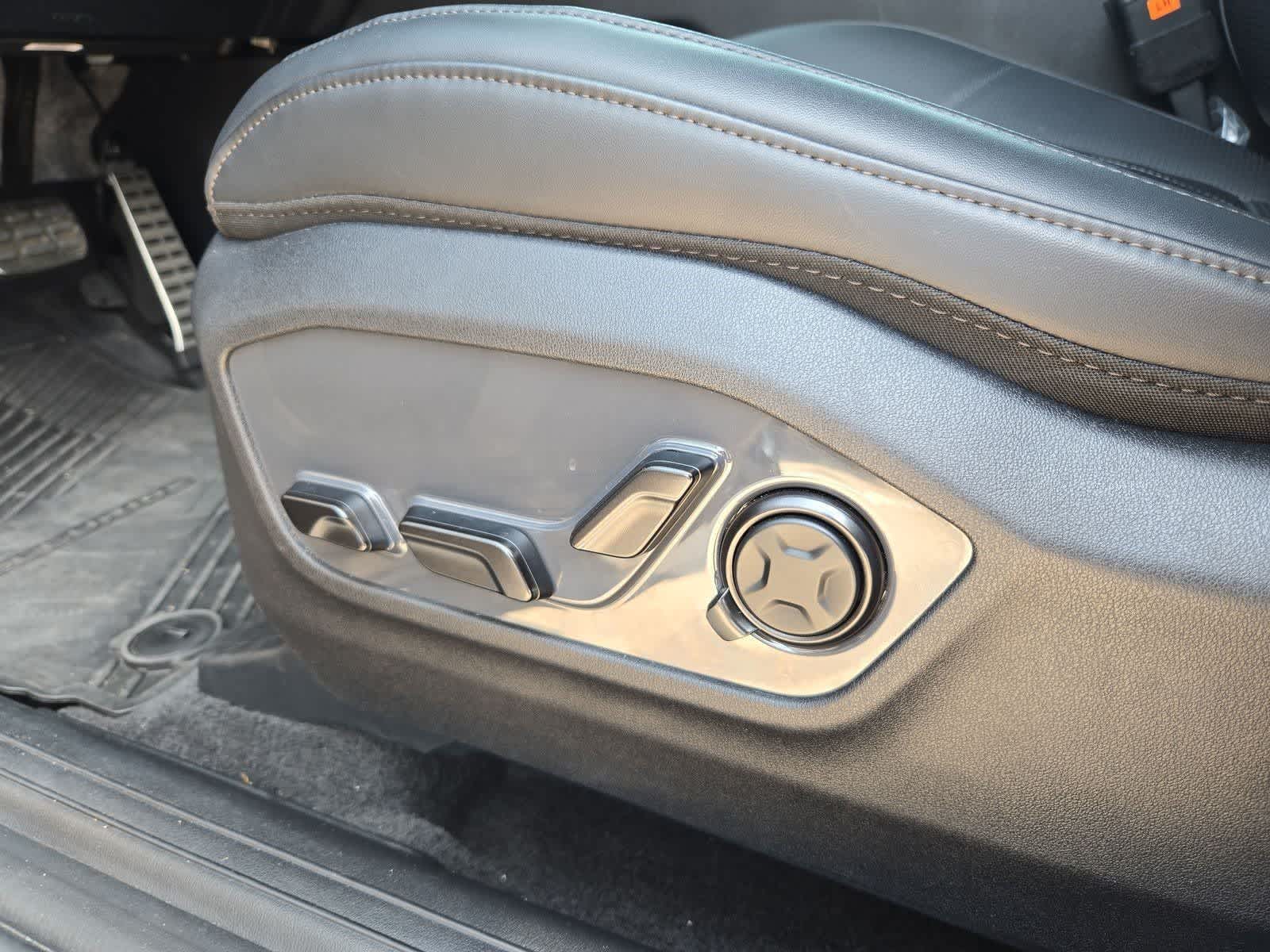 Thumbnail: 2027 Kia Telluride - 14