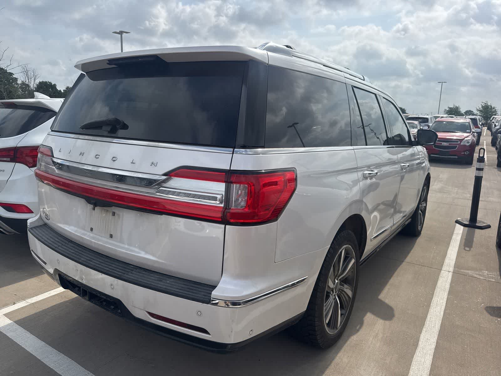 Thumbnail: 2019 Lincoln Navigator - 3