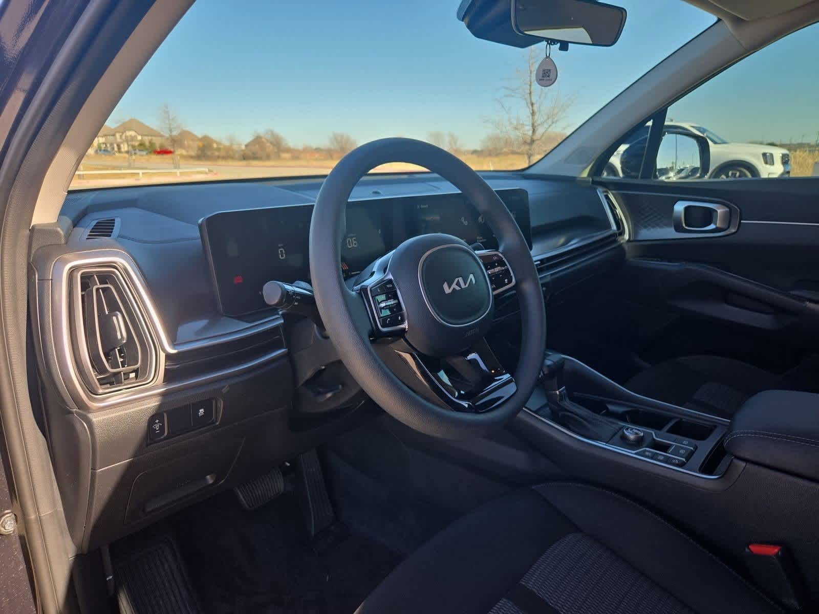 Thumbnail: 2025 Kia Sorento - 2