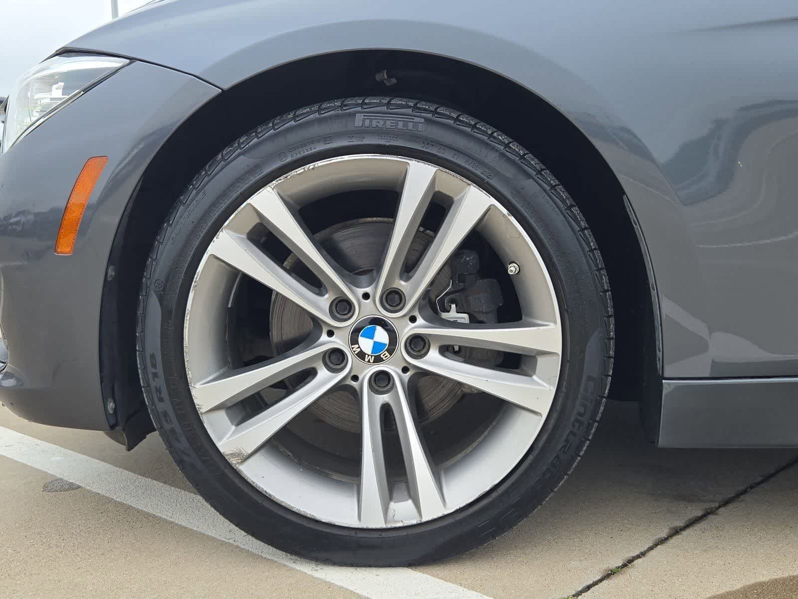 Thumbnail: 2016 BMW 3 Series - 13