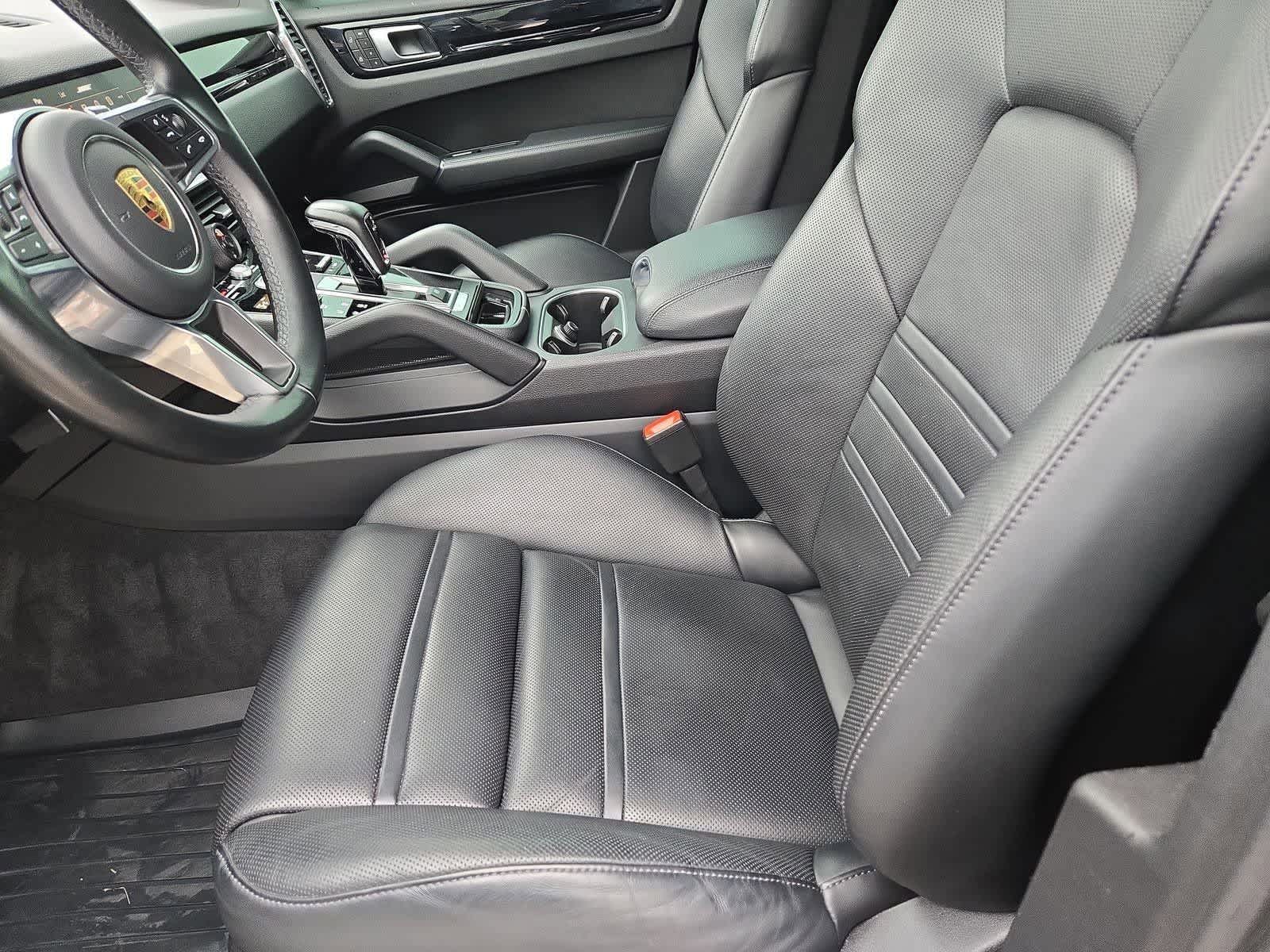 Thumbnail: 2022 Porsche  - 14