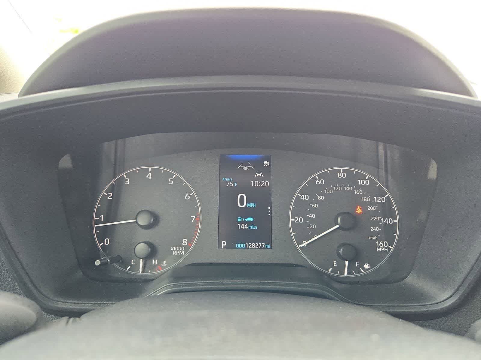 Thumbnail: 2023 Toyota Corolla - 28