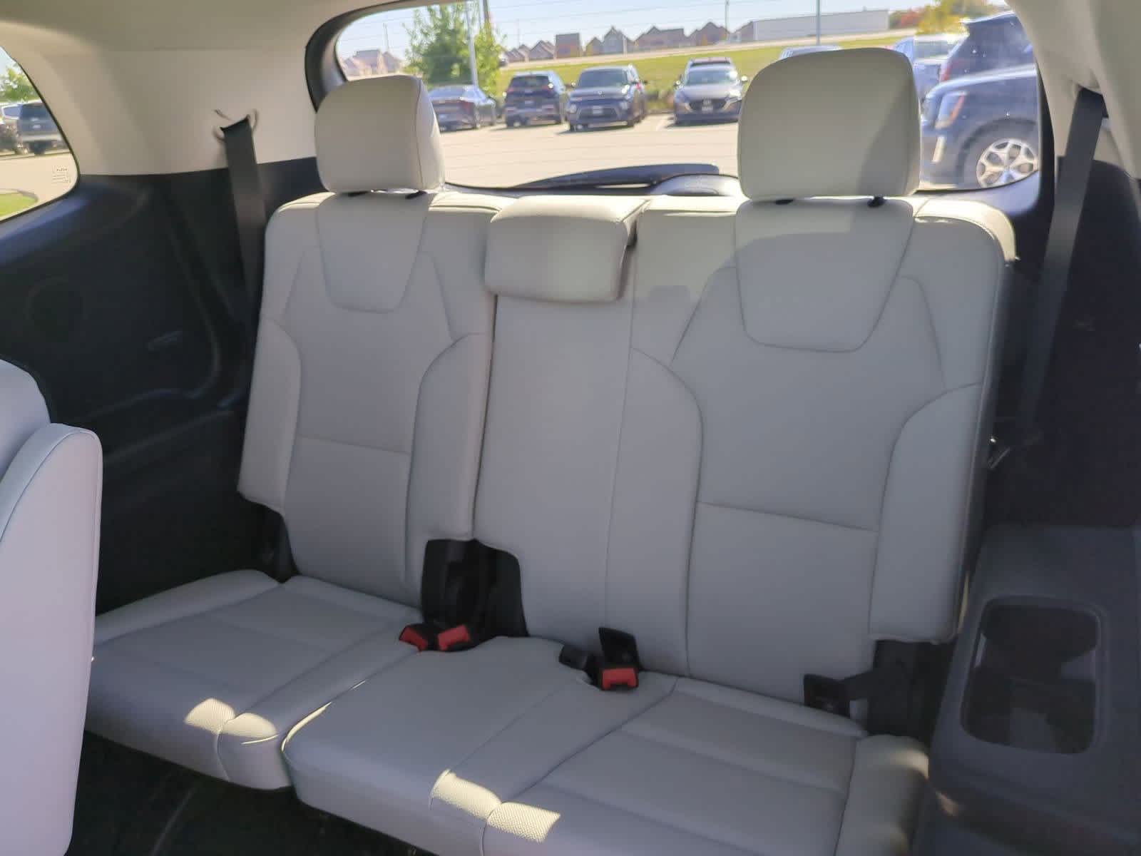 Thumbnail: 2025 Kia Telluride - 38