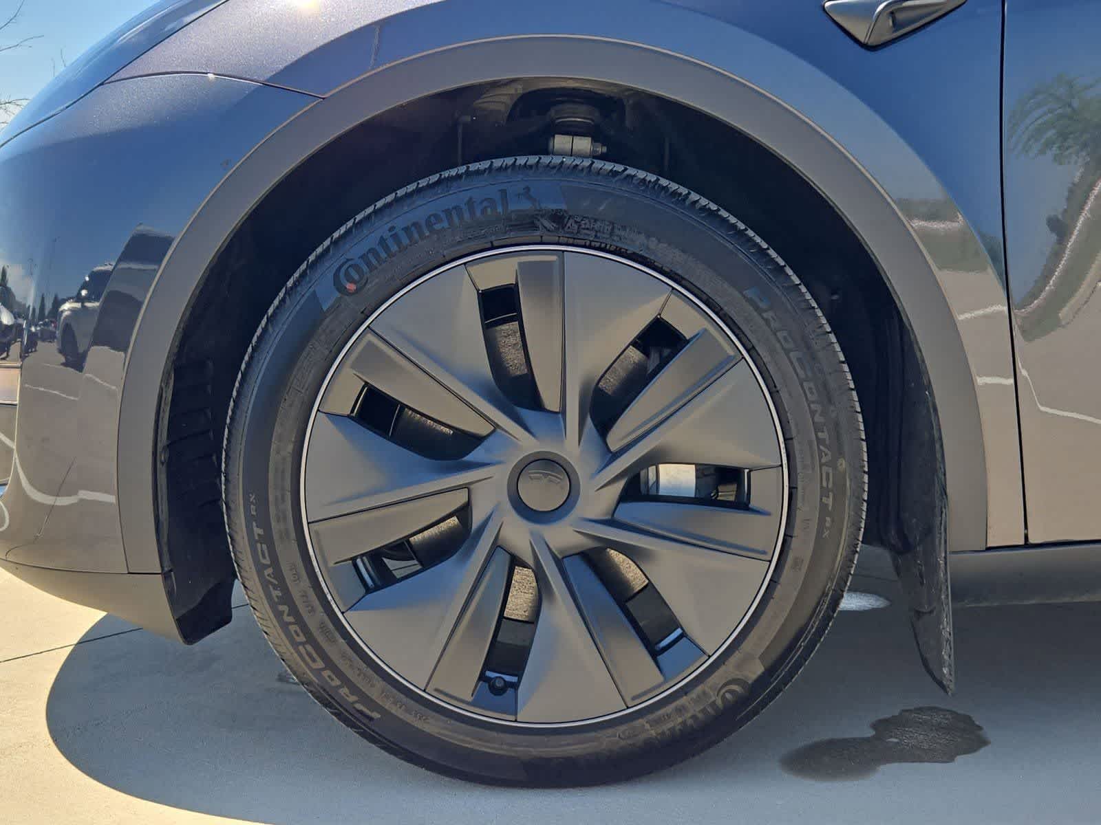 Thumbnail: 2025 Tesla Model Y - 12