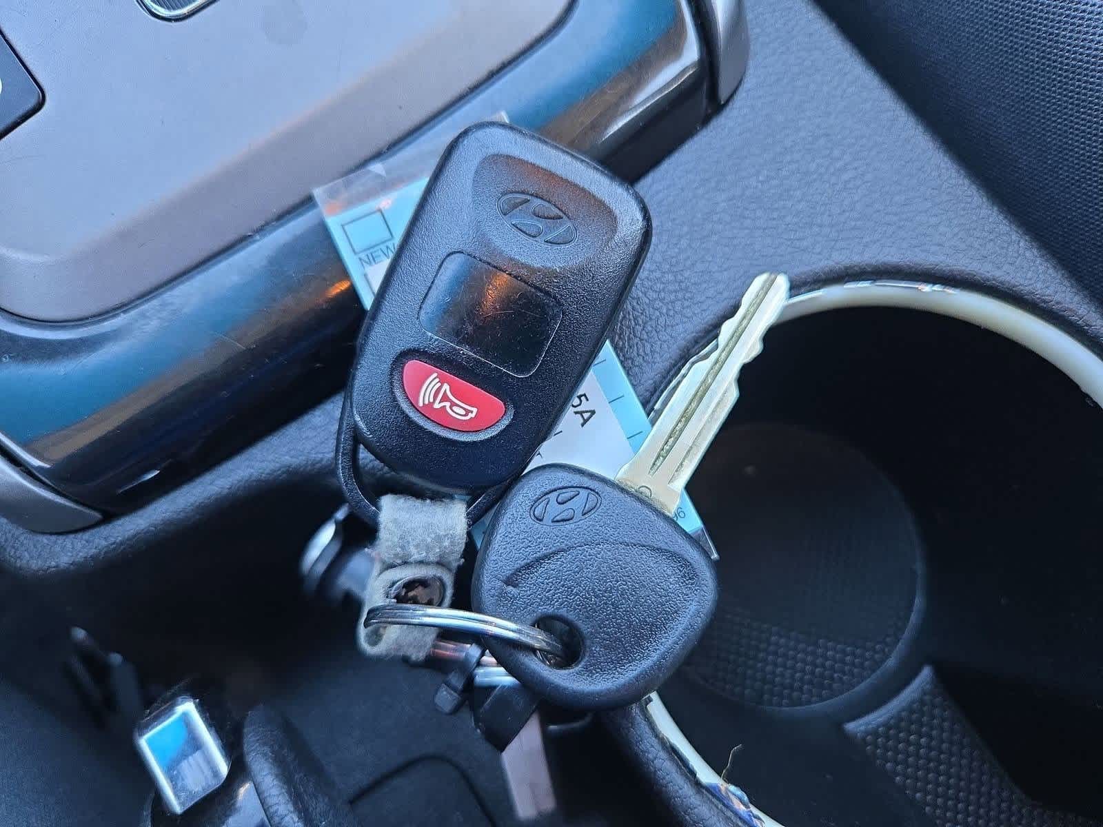 Thumbnail: 2013 Hyundai Elantra - 30