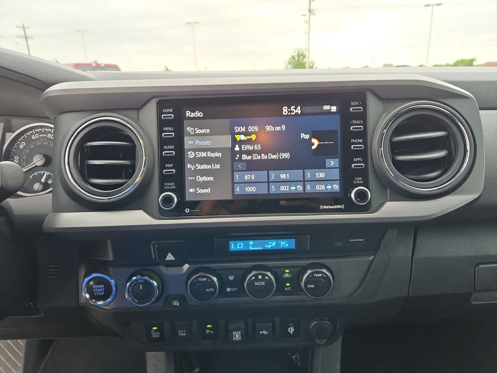 Thumbnail: 2023 Toyota Tacoma - 26