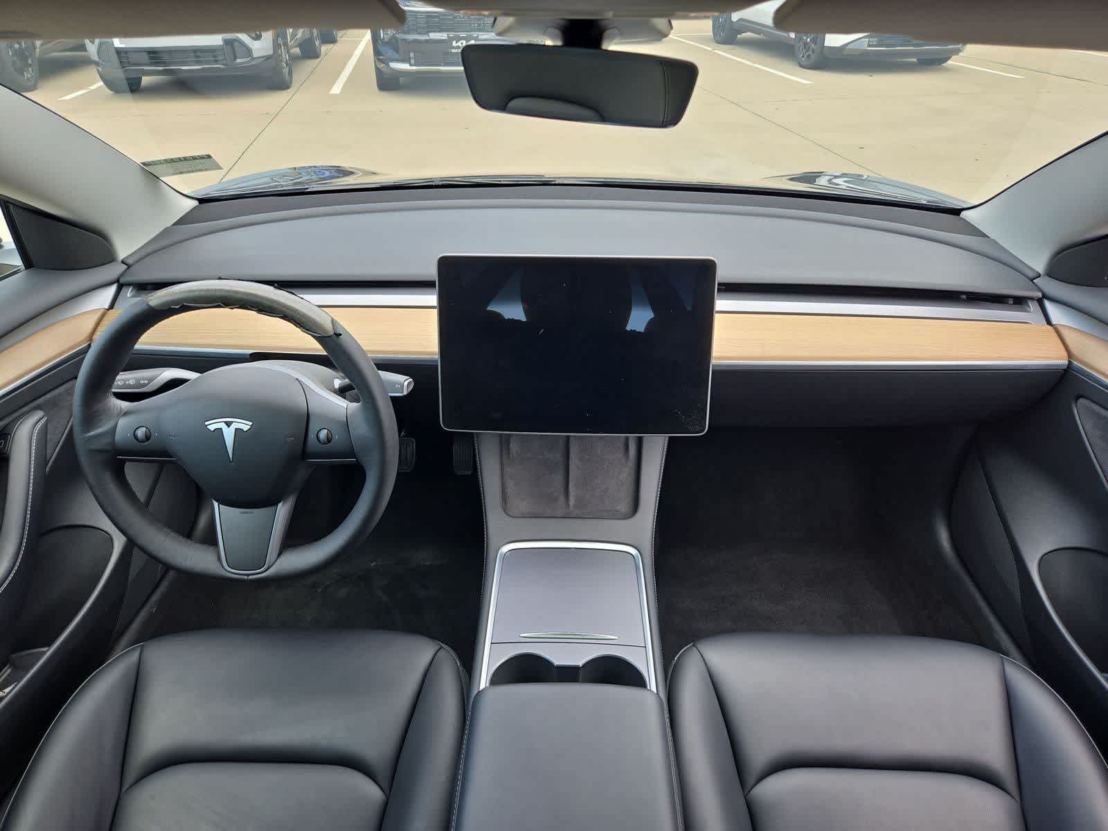 Thumbnail: 2023 Tesla Model 3 - 17