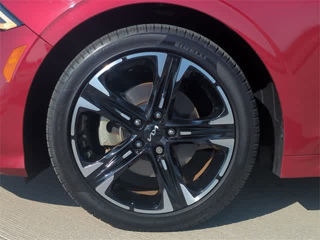 2022 Kia K5 GT-Line 12
