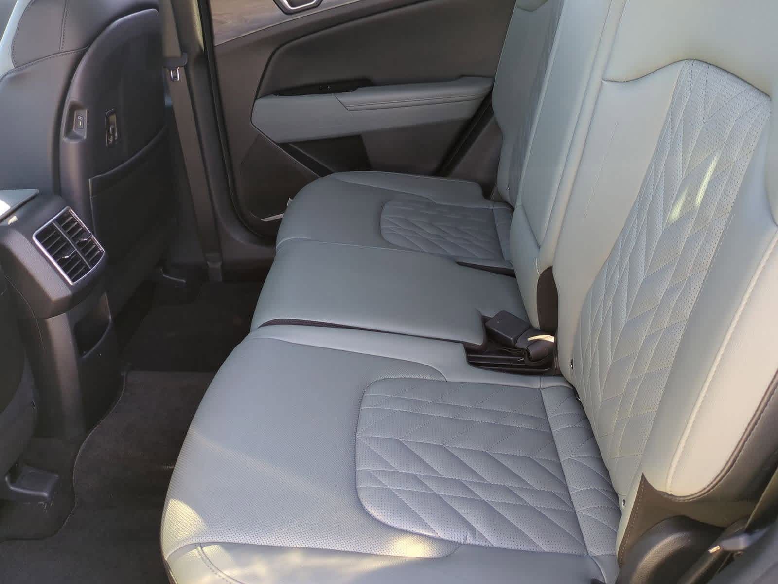 Thumbnail: 2023 Kia Sportage - 19