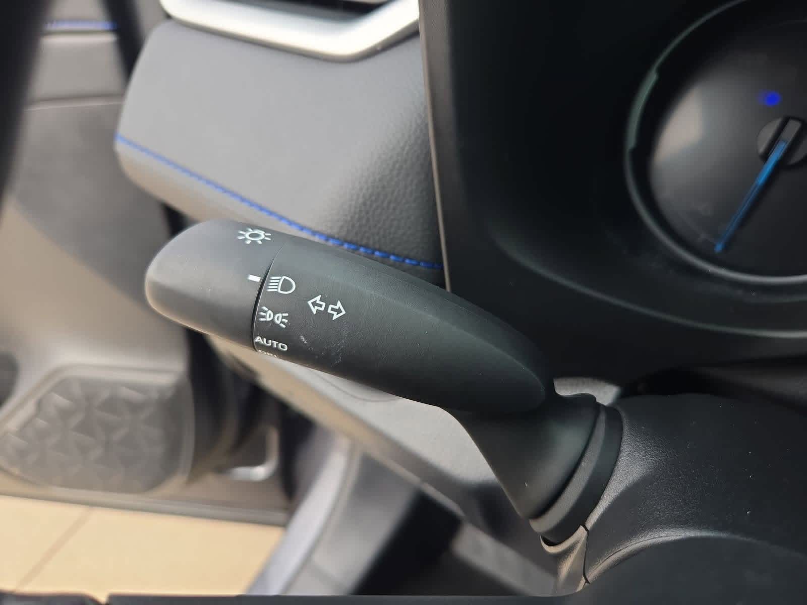 Thumbnail: 2022 Toyota RAV4 - 27