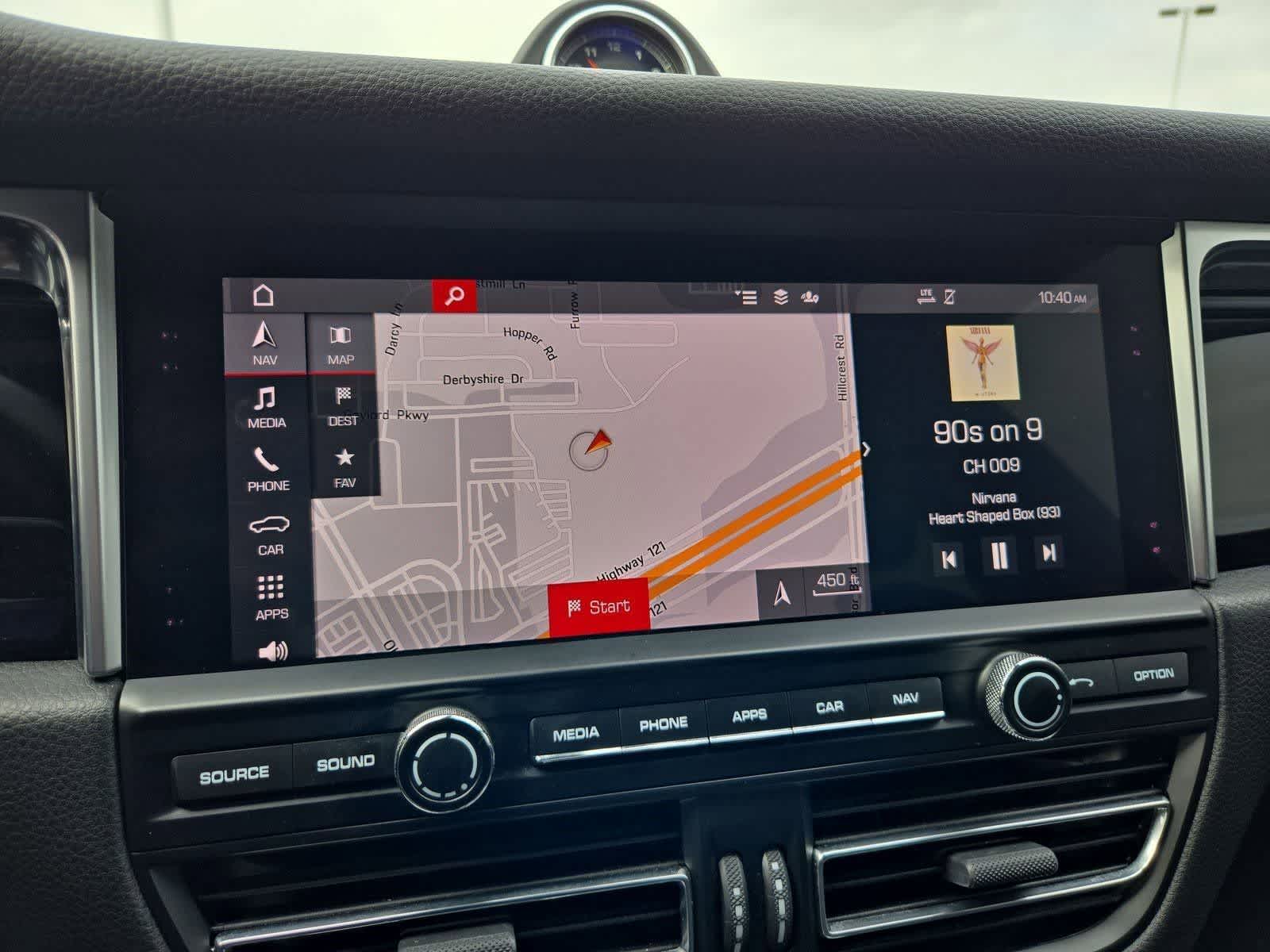 Thumbnail: 2020 Porsche Macan - 26