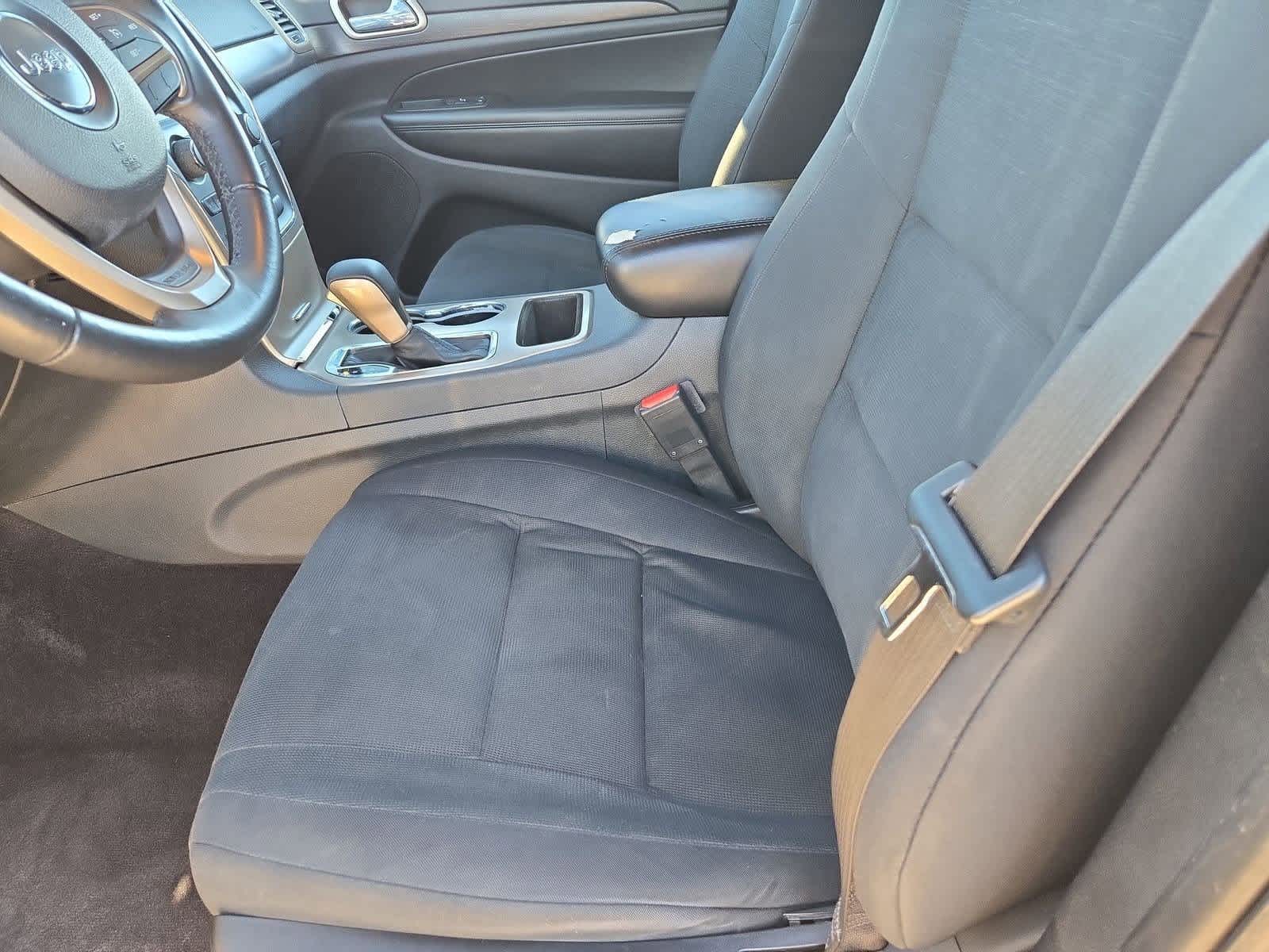 Thumbnail: 2016 Jeep Grand Cherokee - 16