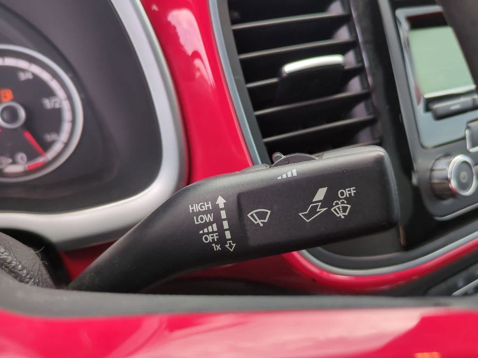 Thumbnail: 2014 Volkswagen Beetle - 22