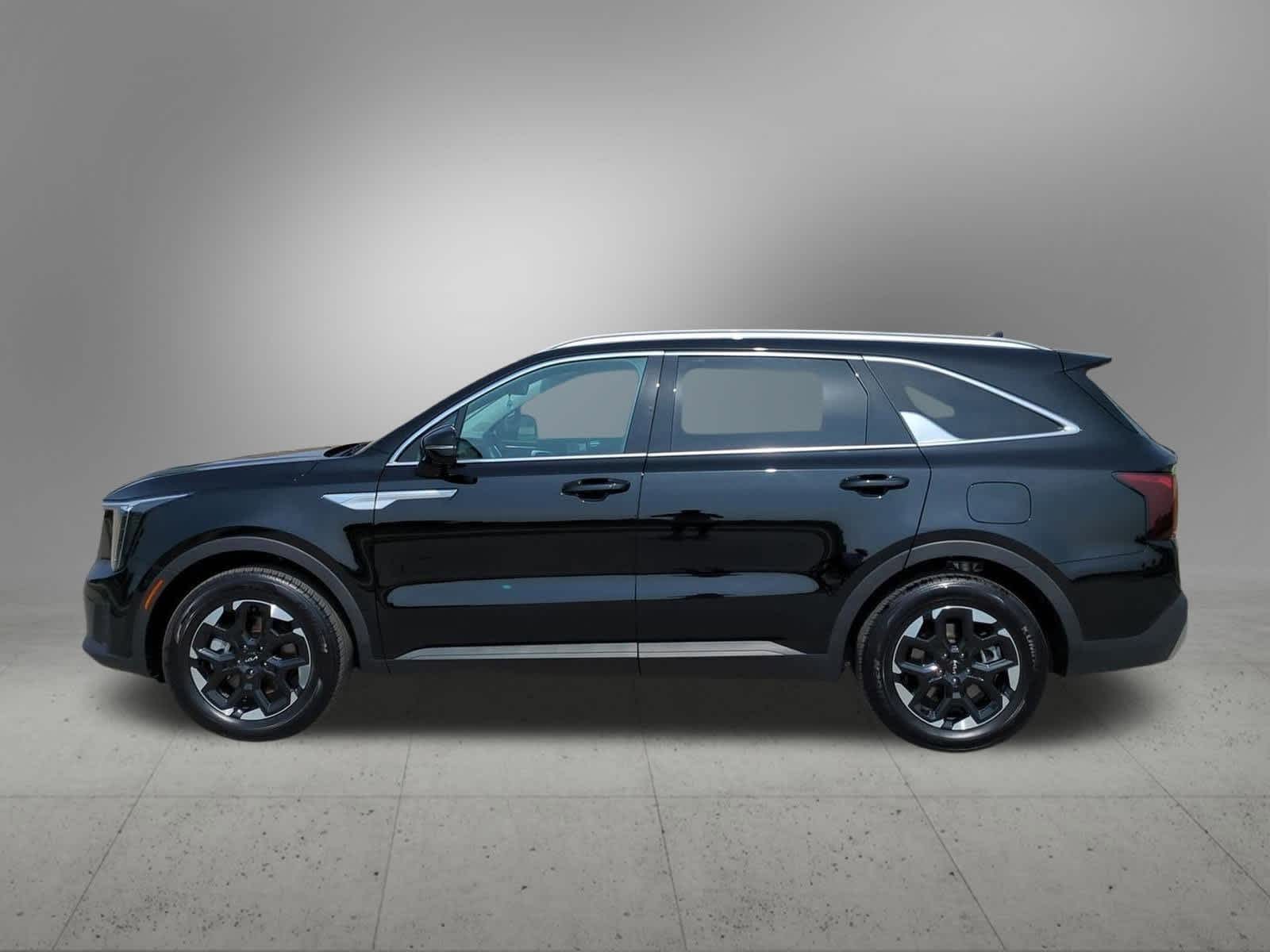 2025 Kia Sorento S 3