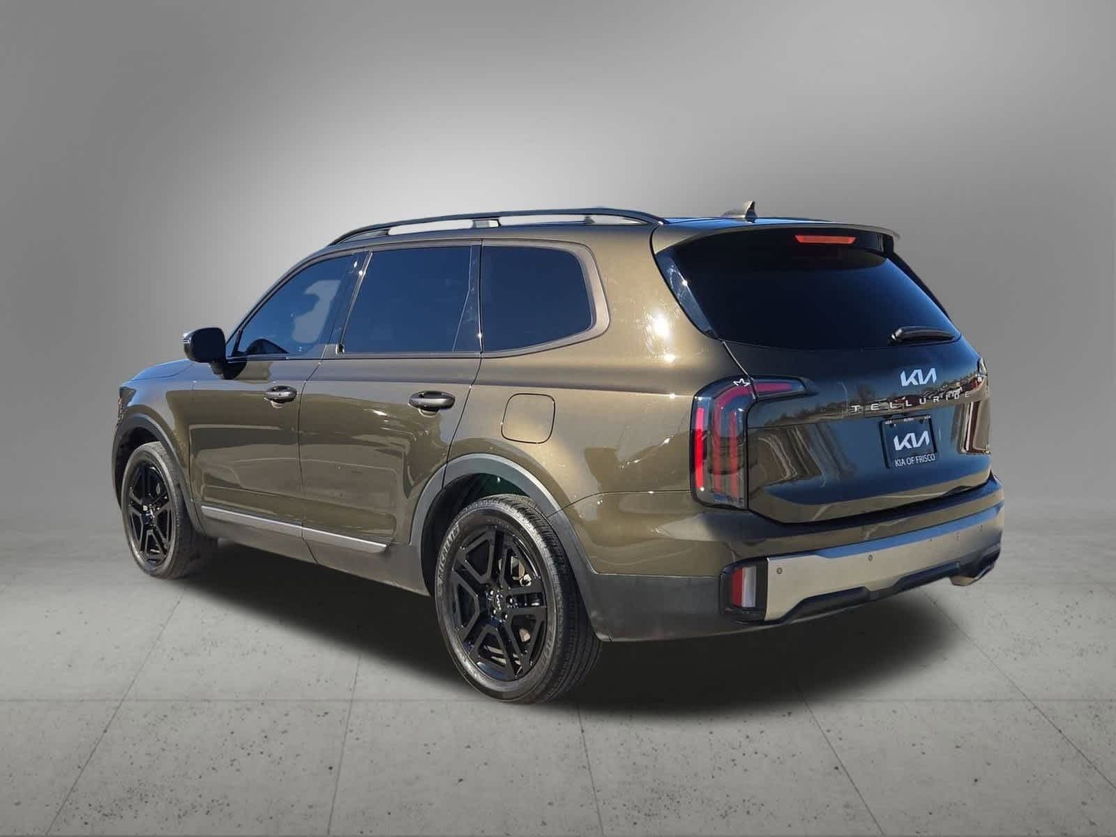 Thumbnail: 2023 Kia Telluride - 4