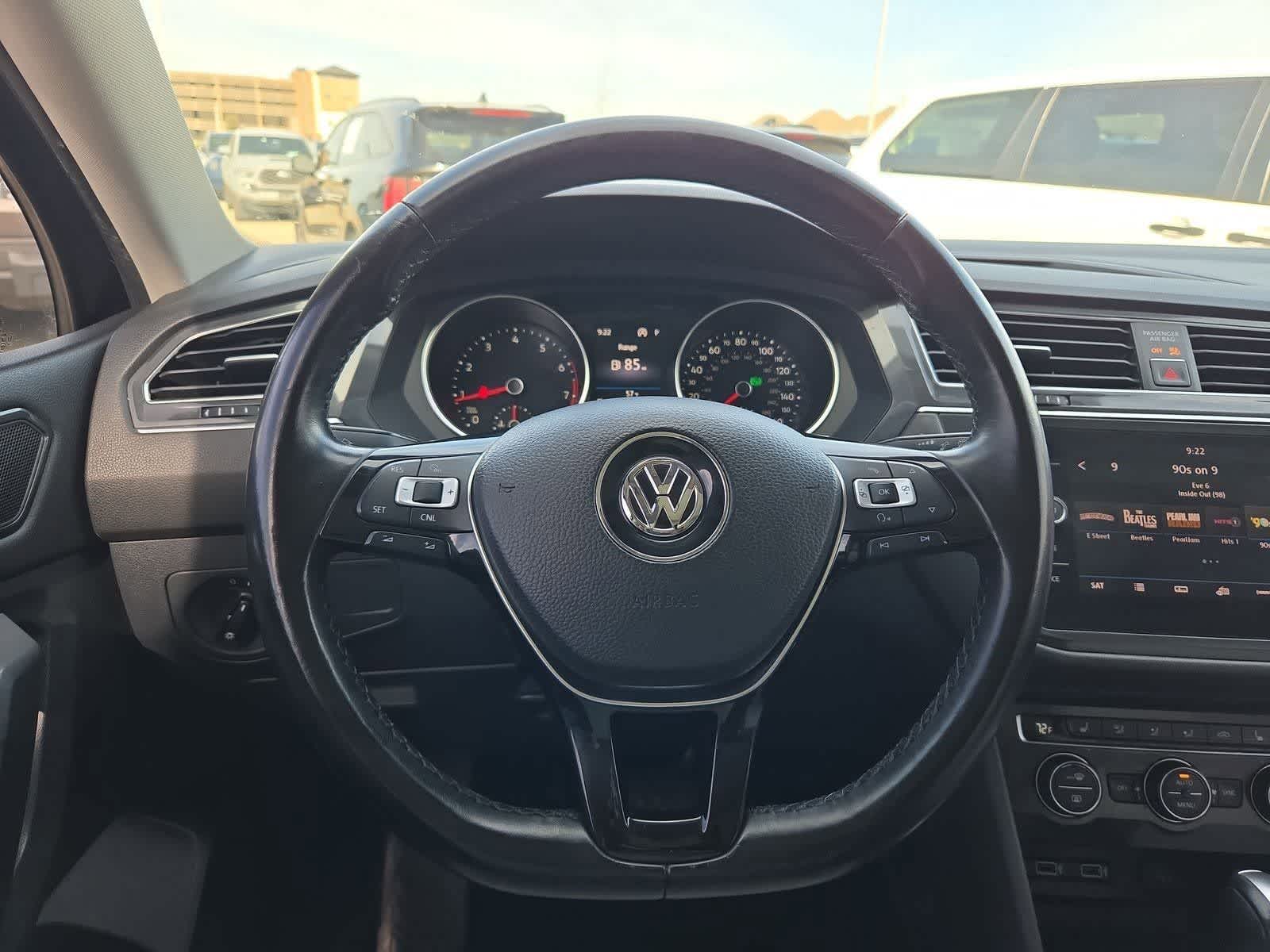 Thumbnail: 2018 Volkswagen Tiguan - 22