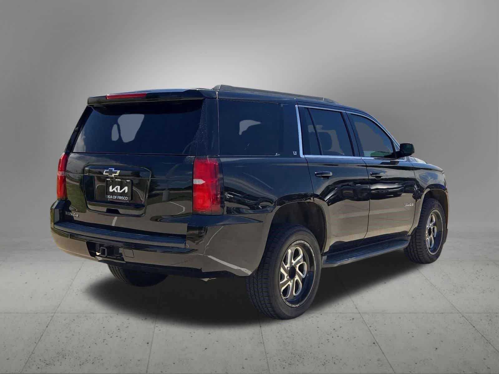 Thumbnail: 2019 Chevrolet Tahoe - 9