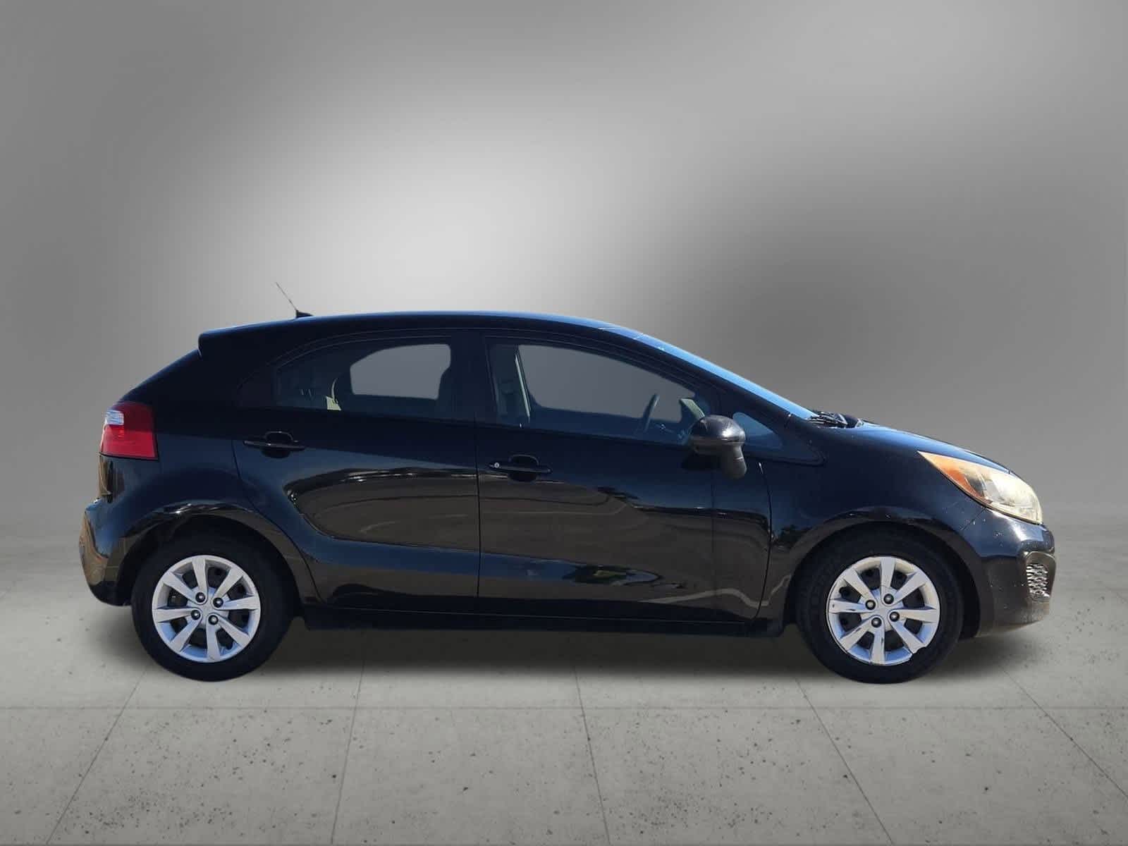 Thumbnail: 2013 Kia Rio - 7