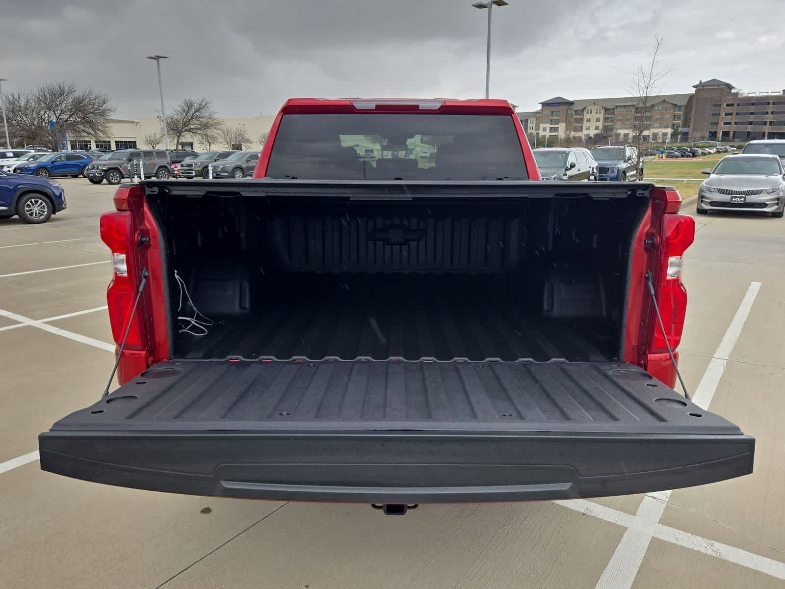 Thumbnail: 2023 Chevrolet Silverado 1500 - 30