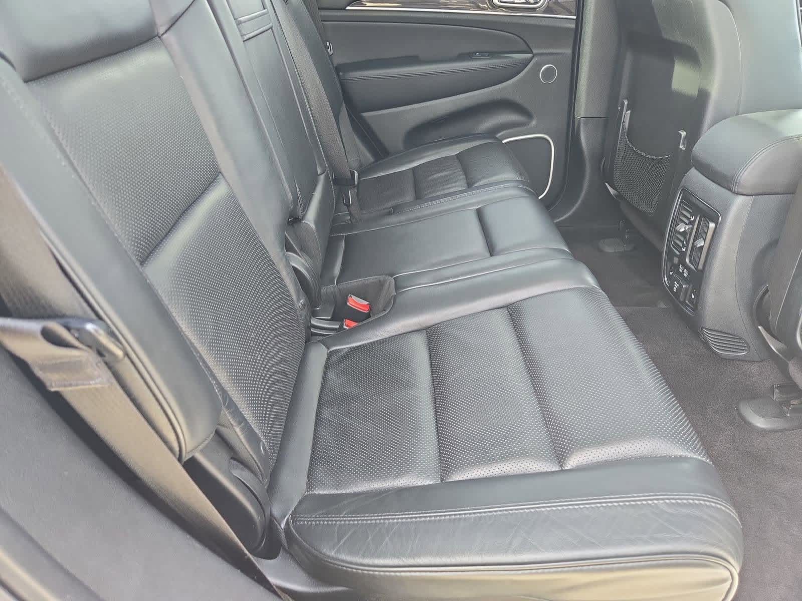 Thumbnail: 2016 Jeep Grand Cherokee - 20