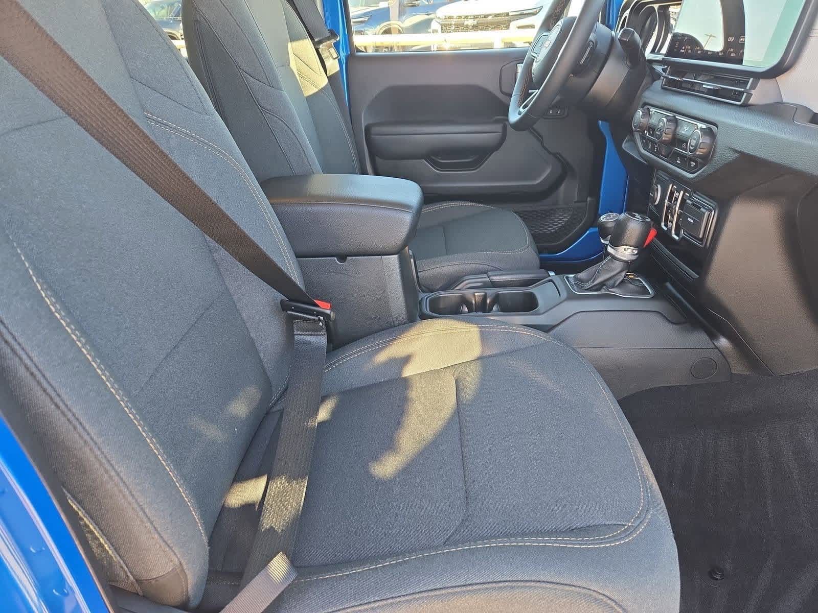 Thumbnail: 2024 Jeep Wrangler - 20