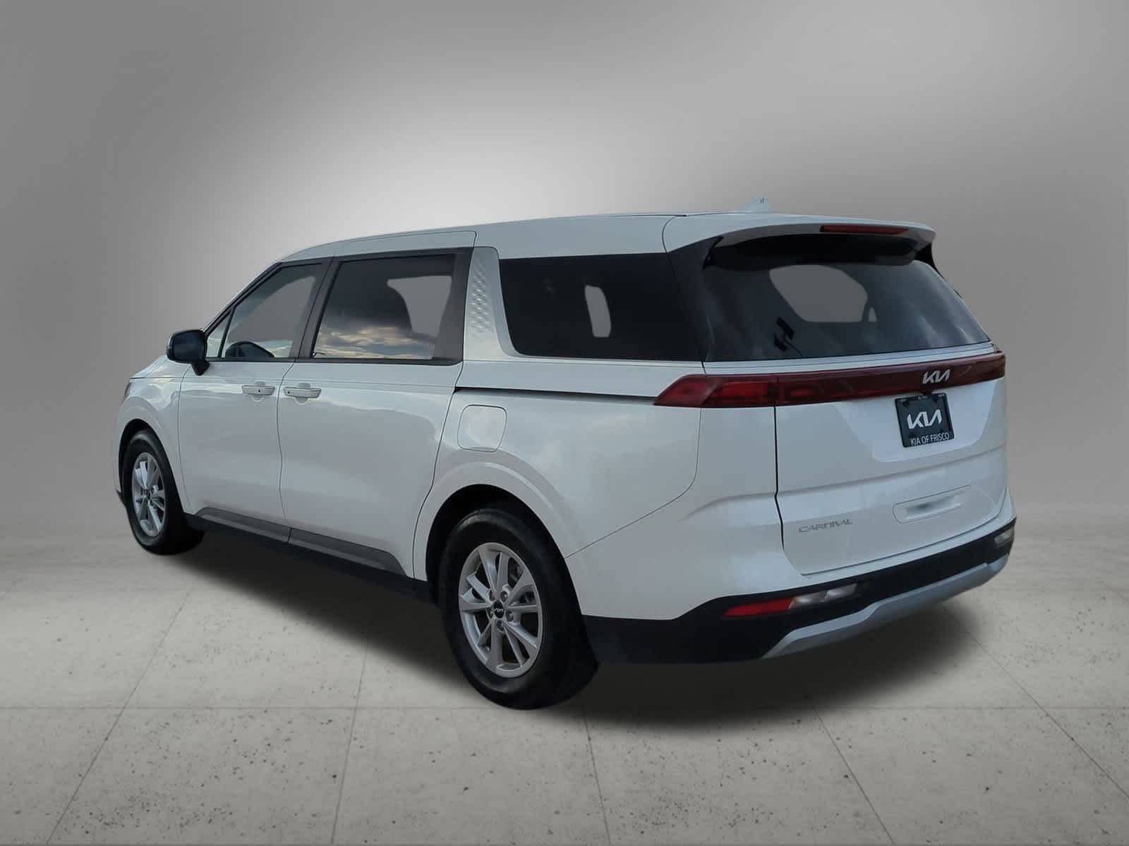 Thumbnail: 2024 Kia Carnival - 4