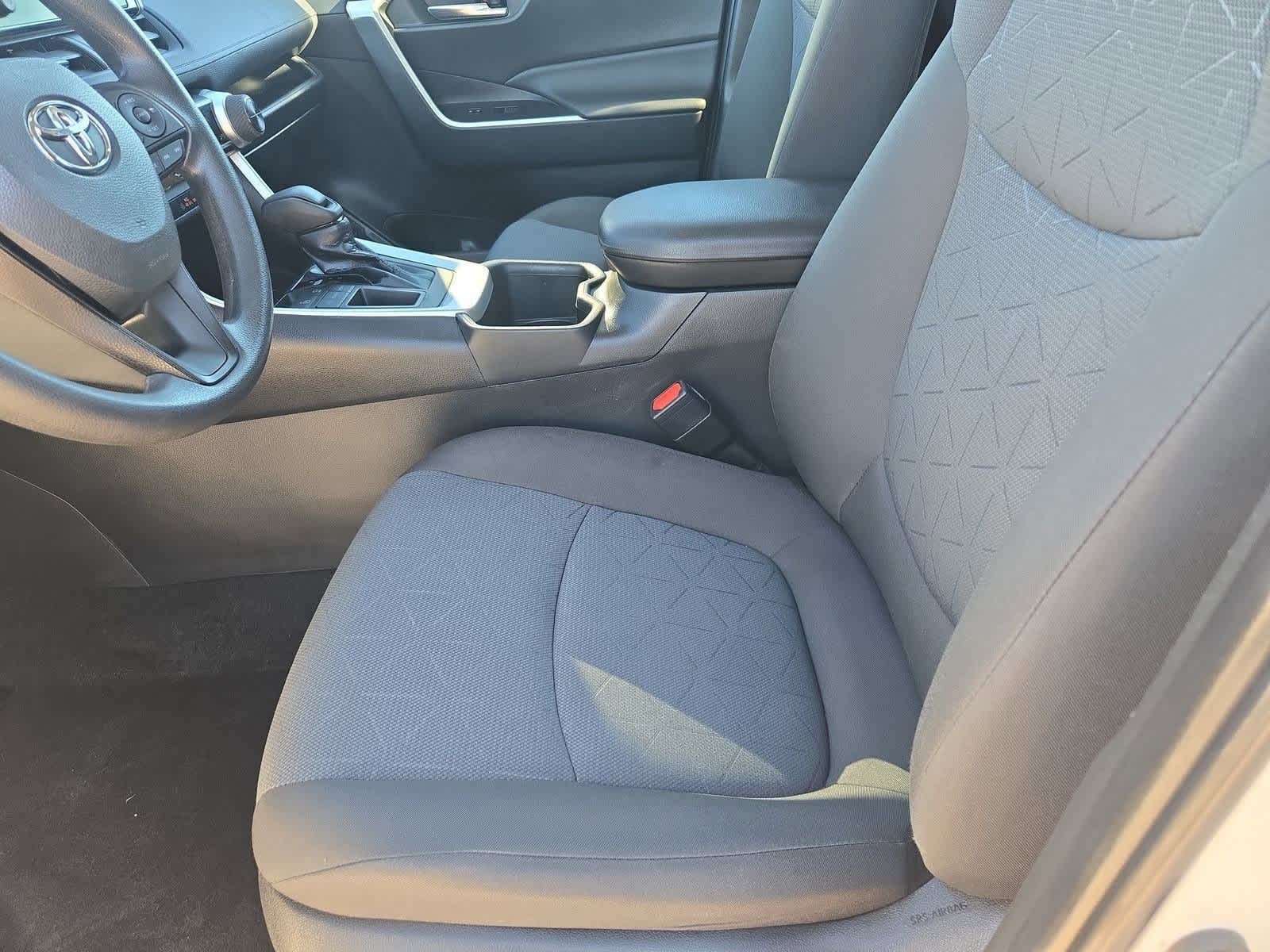 Thumbnail: 2023 Toyota RAV4 - 15