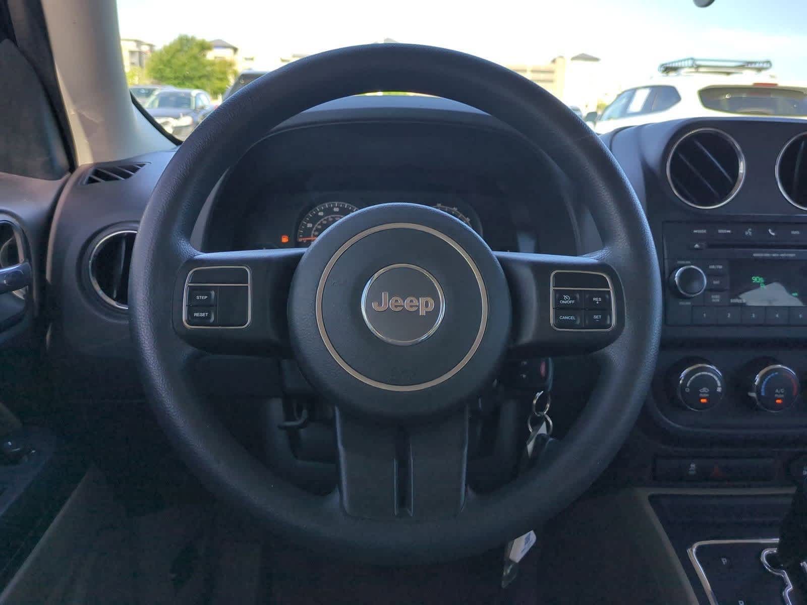 Thumbnail: 2014 Jeep Patriot - 22
