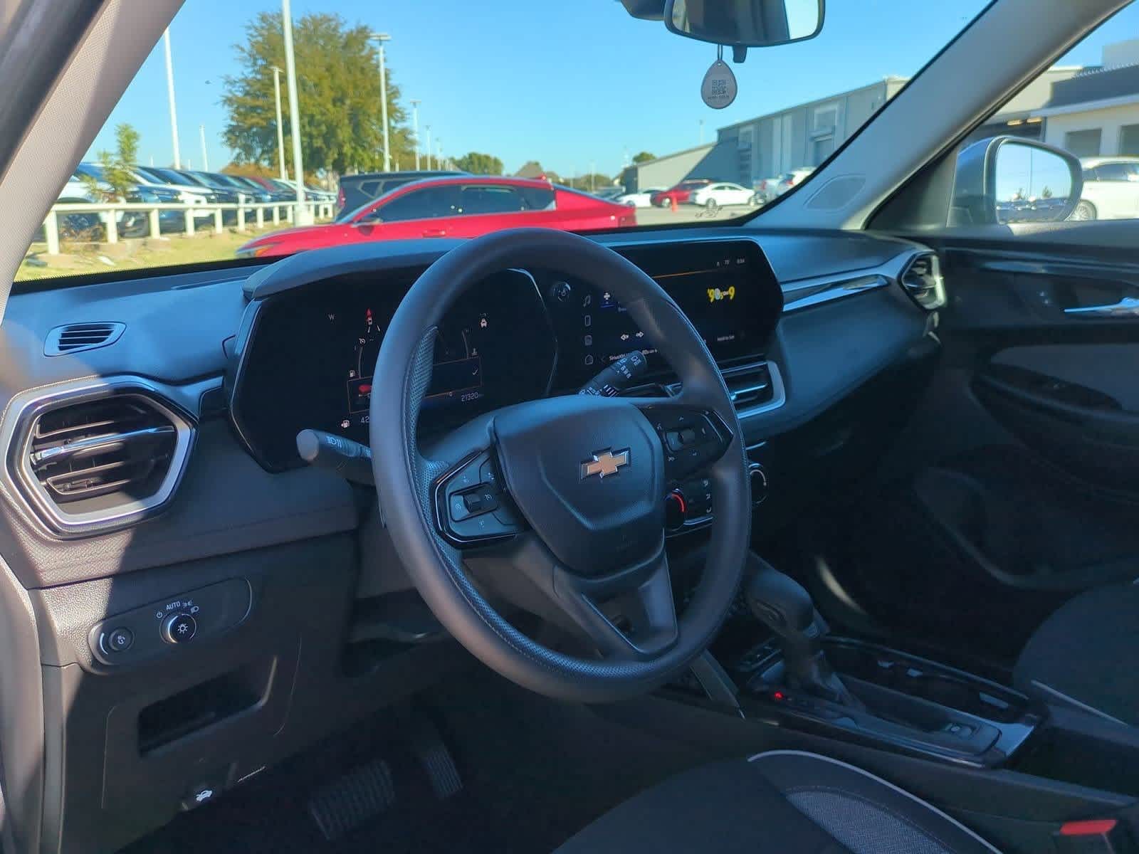 Thumbnail: 2024 Chevrolet TrailBlazer - 2