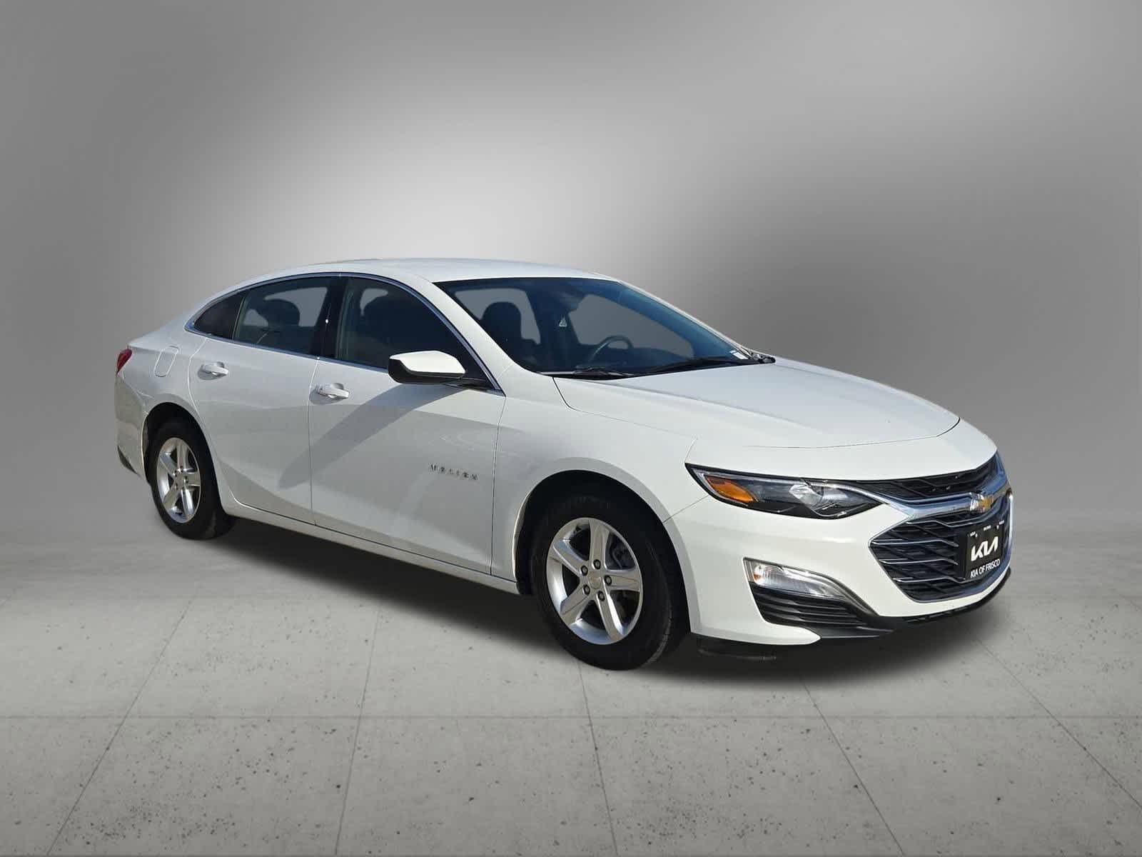 Thumbnail: 2022 Chevrolet Malibu - 8