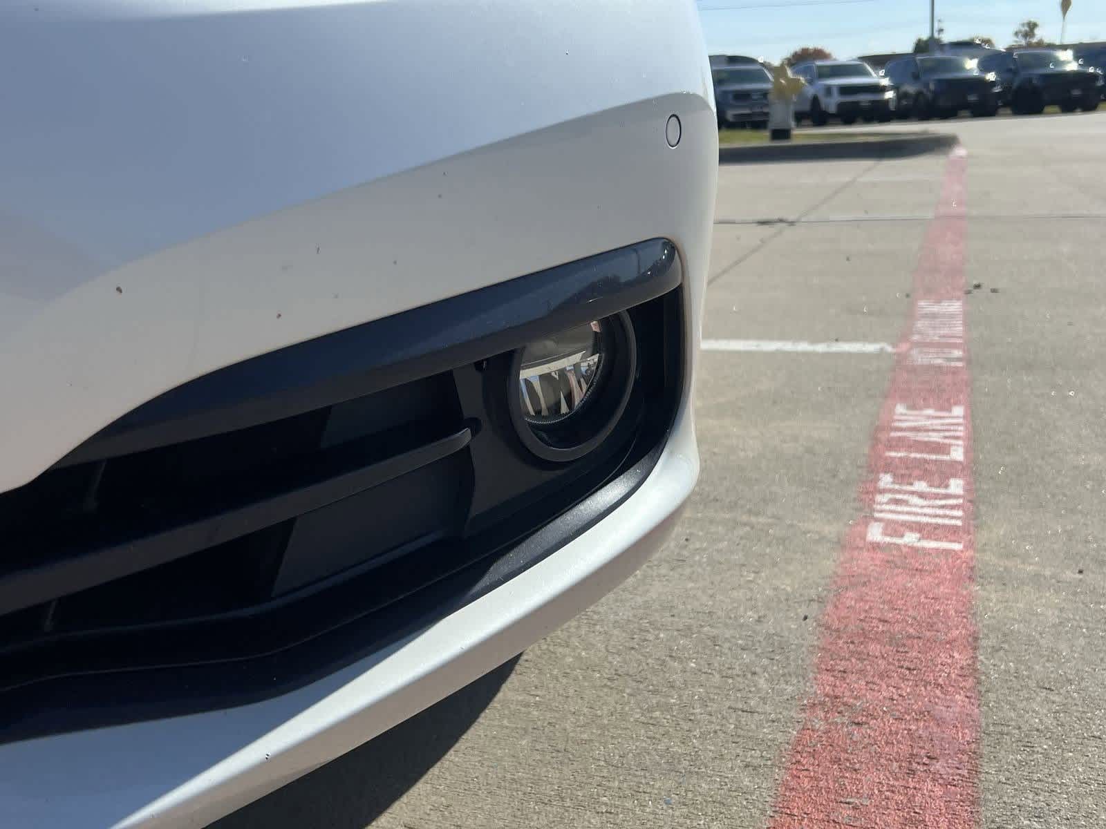 Thumbnail: 2018 BMW 3 Series - 16