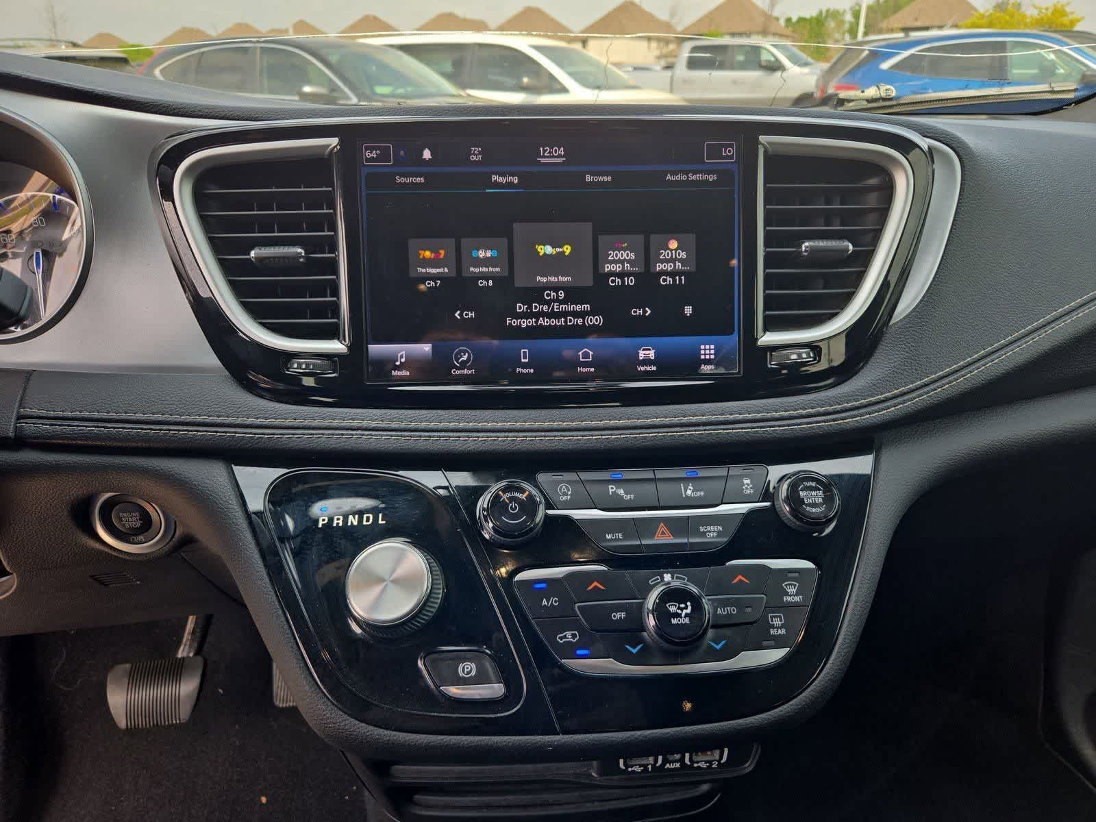 Thumbnail: 2021 Chrysler Pacifica - 25