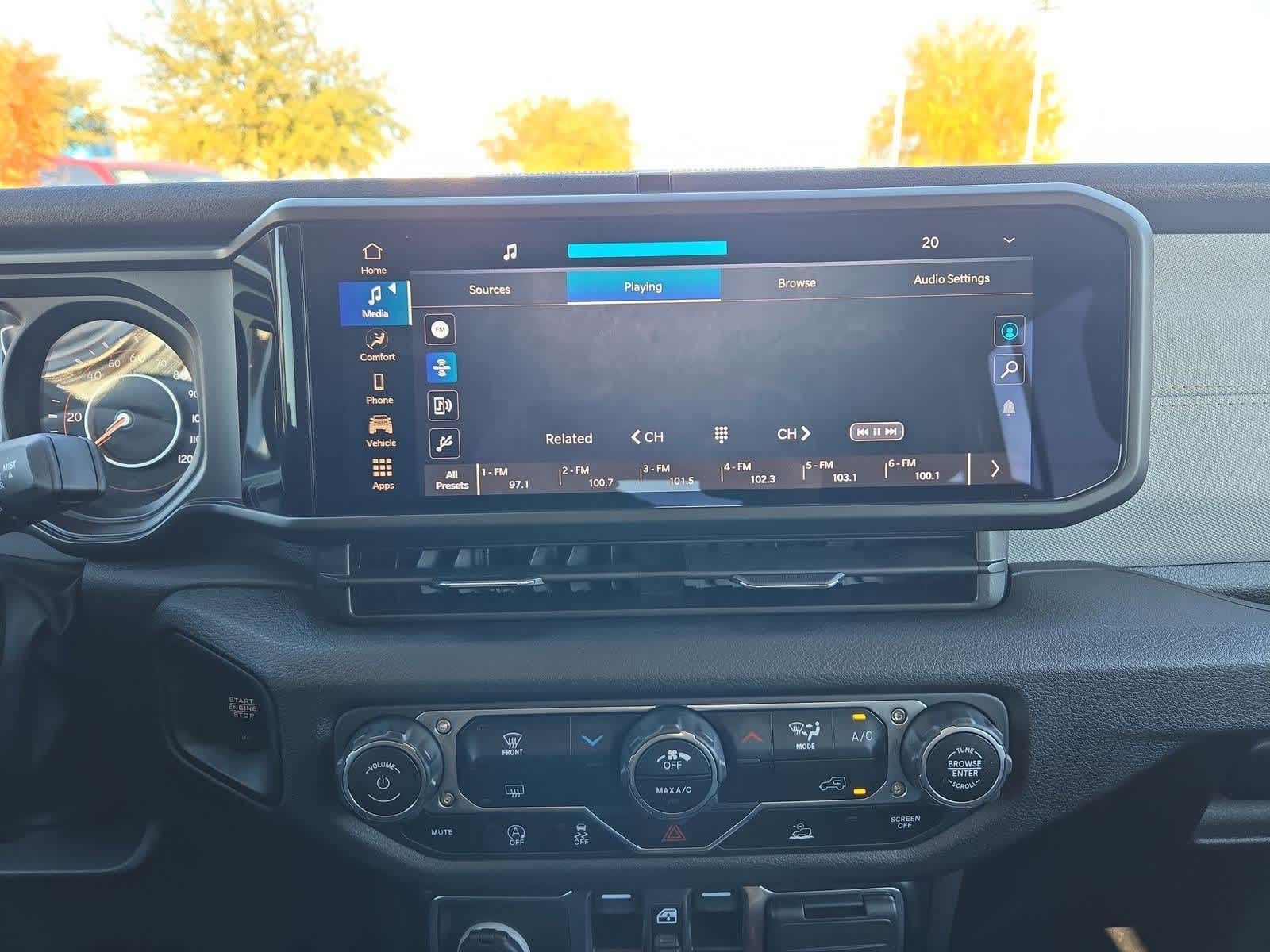 Thumbnail: 2024 Jeep Wrangler - 26