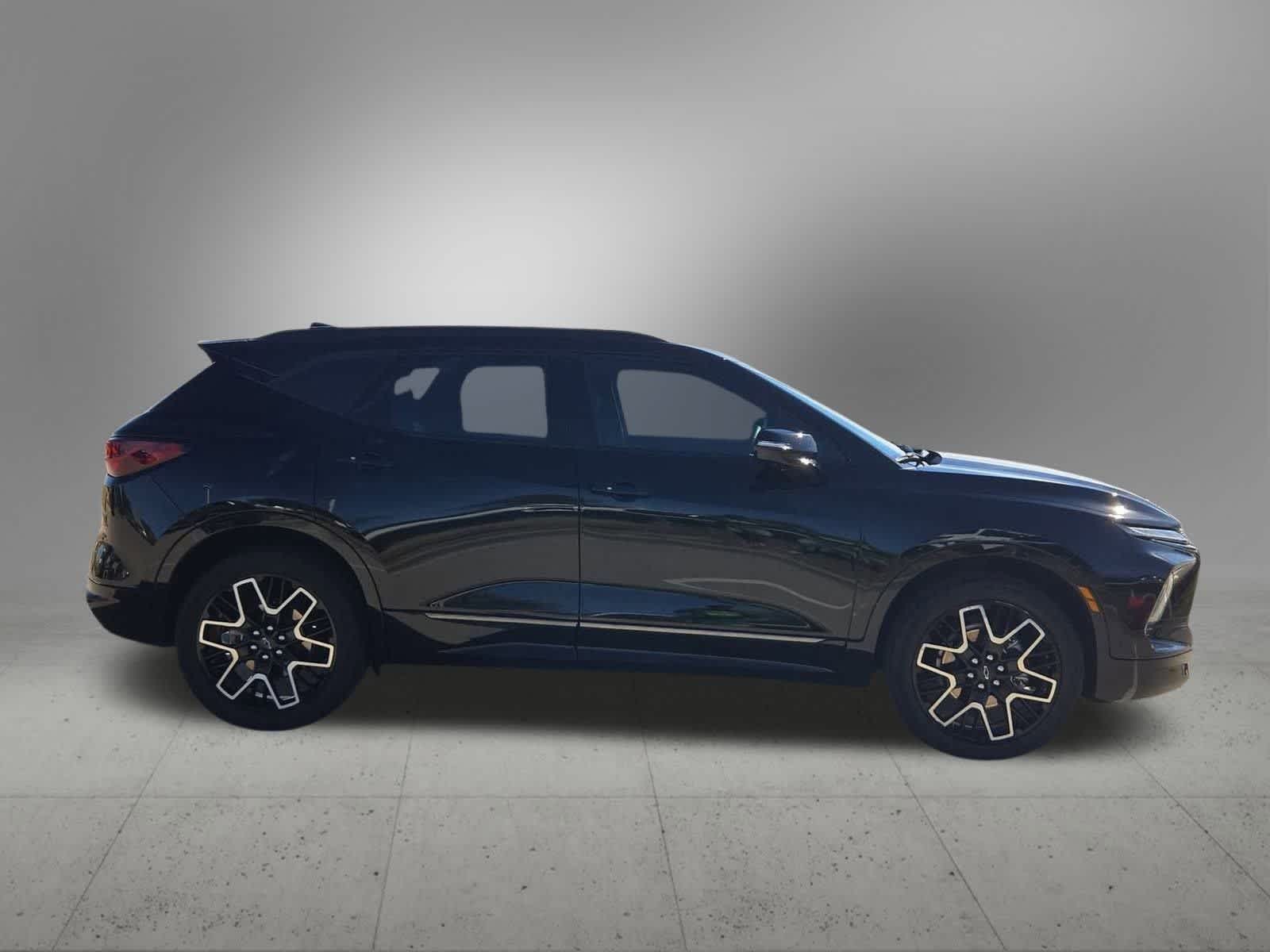 Thumbnail: 2023 Chevrolet Blazer - 7